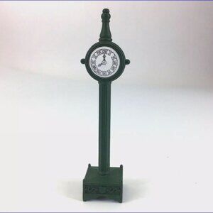 DEPARTMENT 56 - Heritage Village Town Clock - Enameled Metal - Retired - EUC